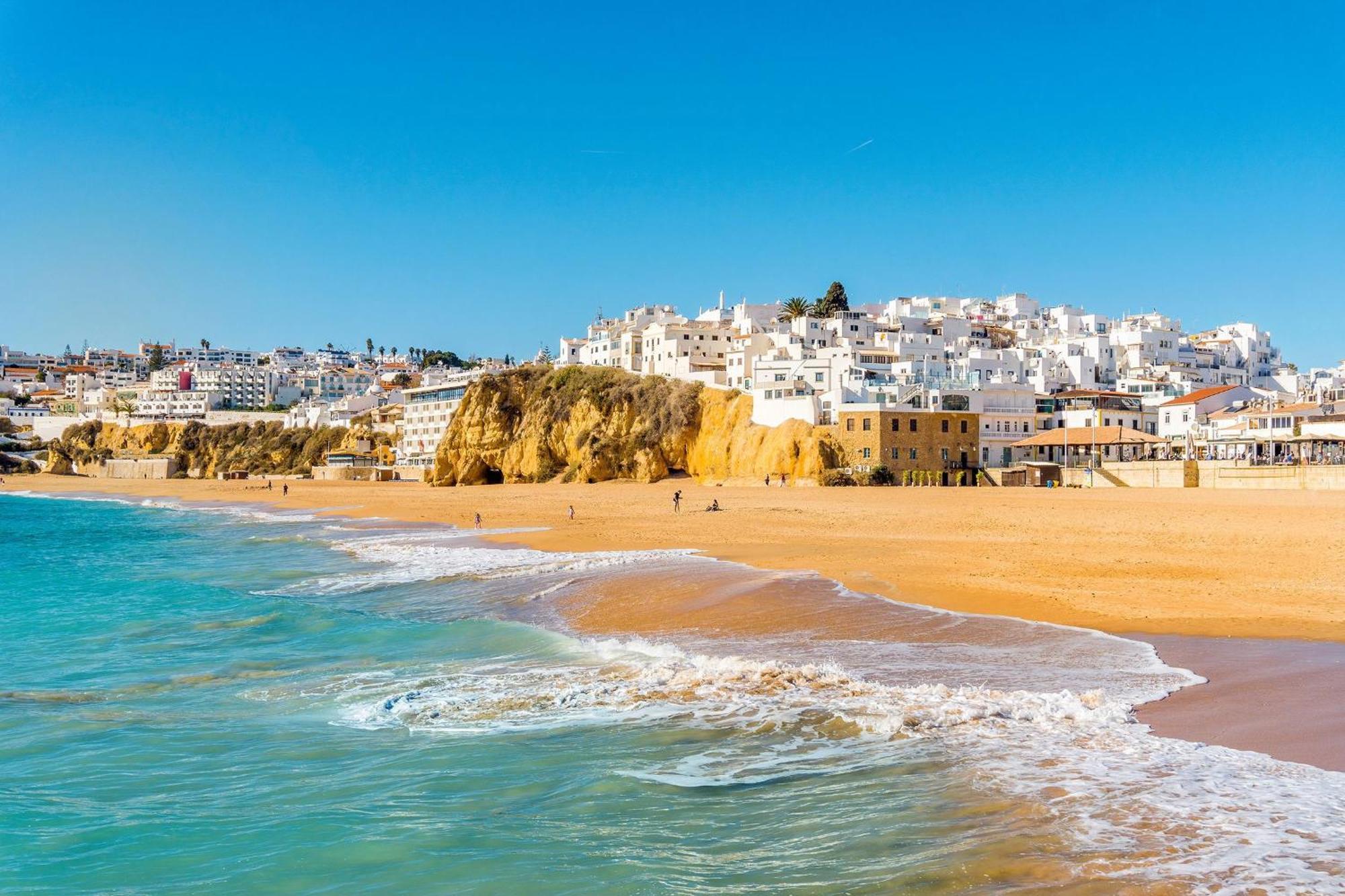 אלבופיירה Hotel Baltum מראה חיצוני תמונה